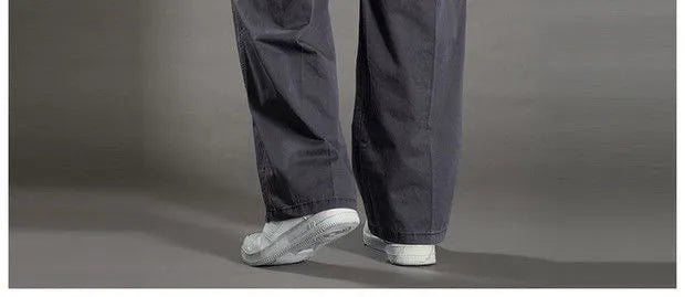 Relaxed Fit Men’s Cargo Pants